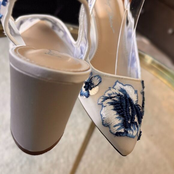 ✨ Betsey Johnson “SB-Page” Heels – White & Blue Floral Size 9M | New in Box - Picture 8 of 10